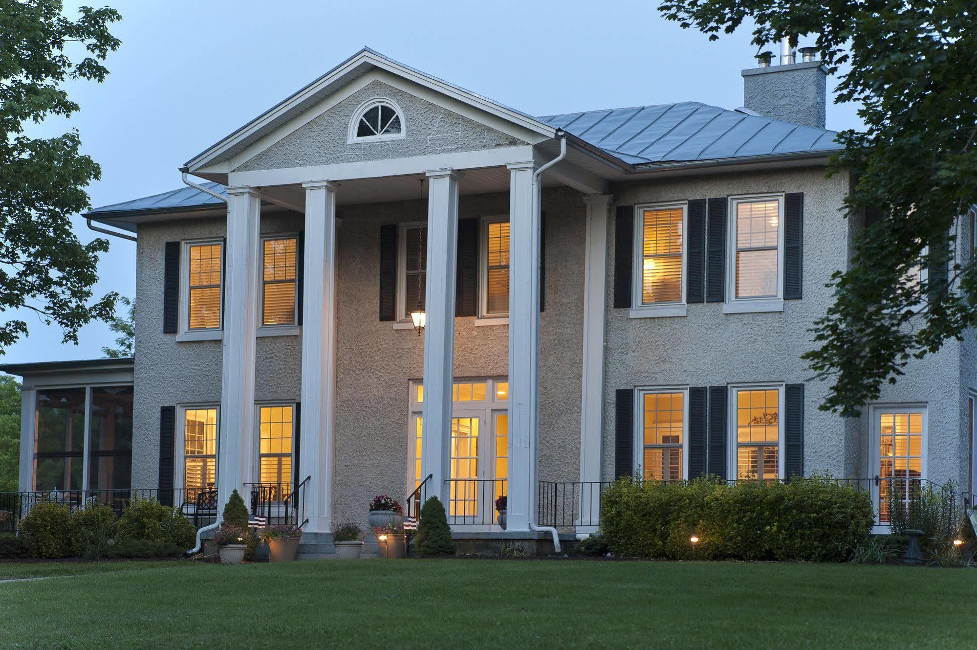 Steeles Tavern Manor Bed & Breakfast Raphine Exterior photo